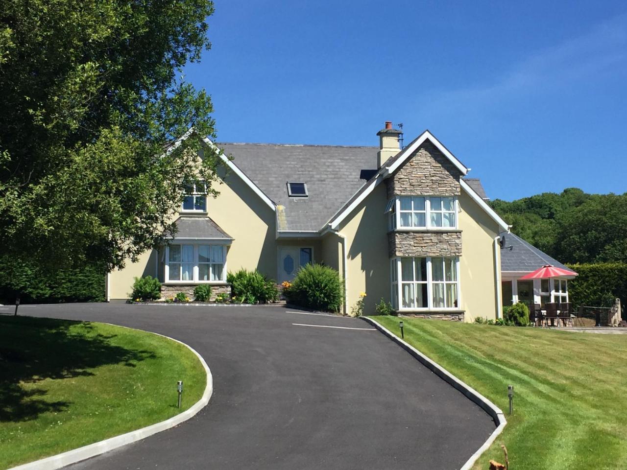 2 Mile Lodge Kenmare Exterior foto