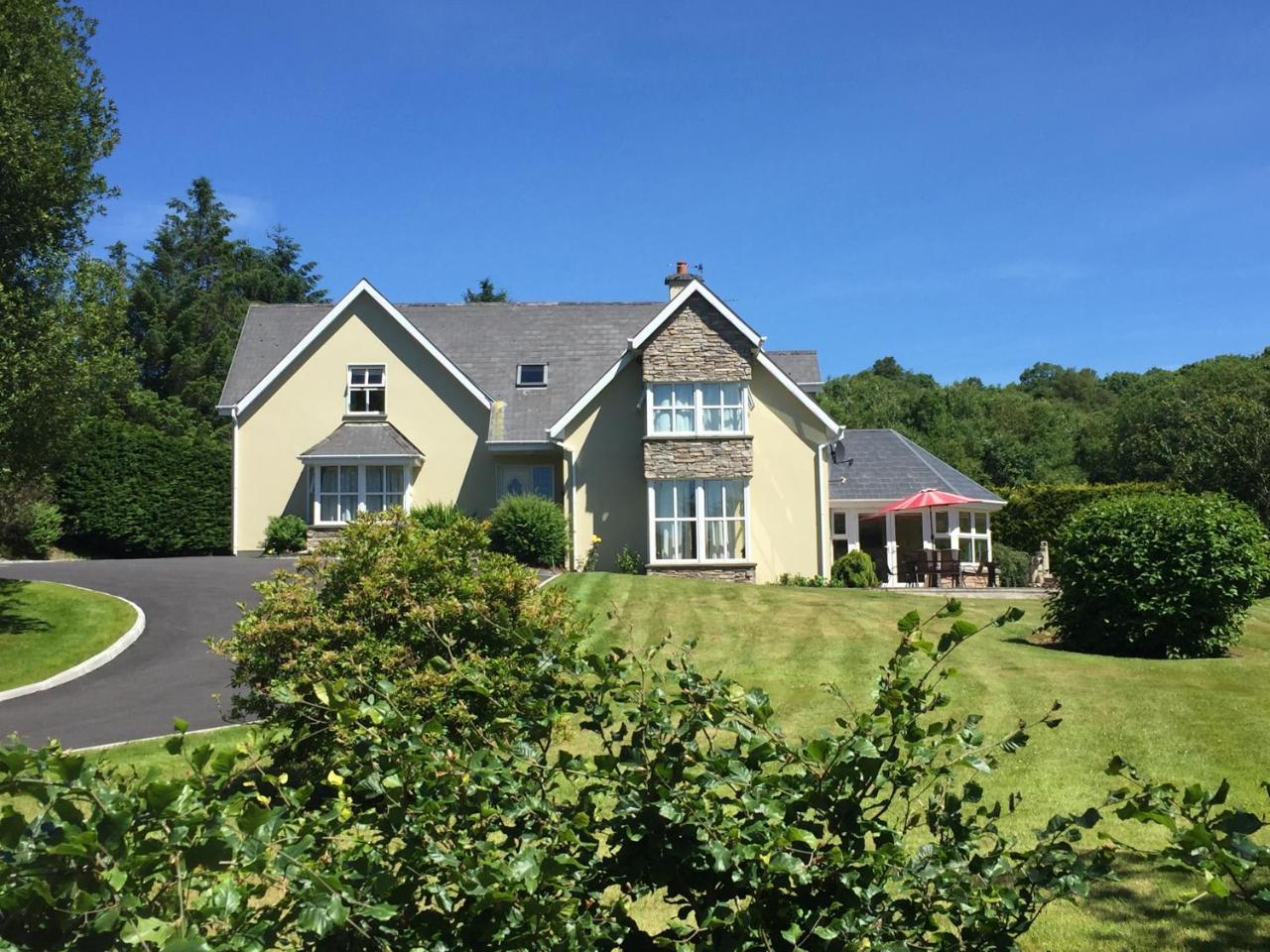 2 Mile Lodge Kenmare Exterior foto